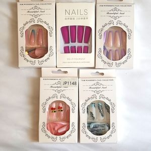 Lot of 5 Press on Nails